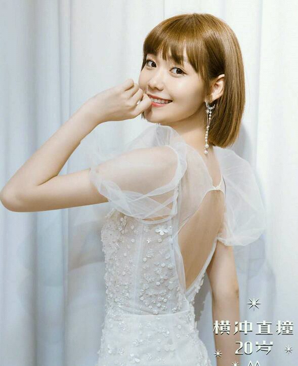 “火箭少女101”闺蜜婚纱照，犹如一群仙女下凡