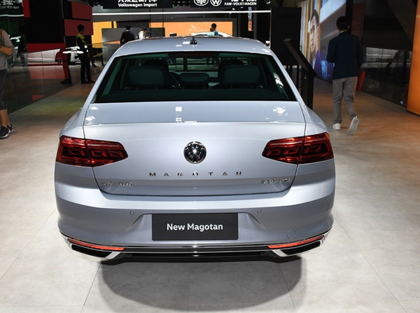 更加年轻的迈腾，又大又靓，是你喜欢的车么