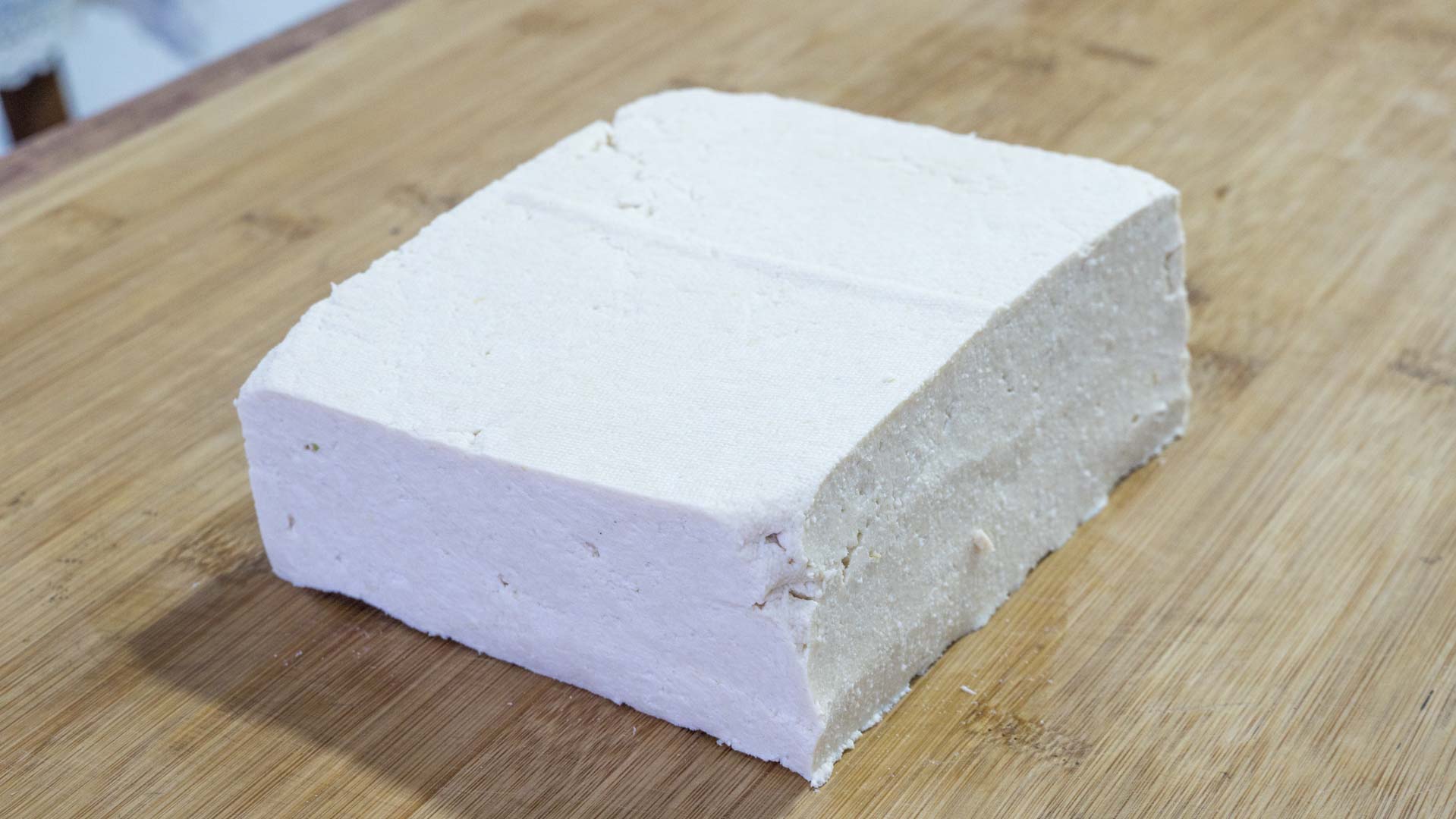 在家做豆腐，2斤黃豆出8斤豆腐，健康零添加，做法簡單又好吃