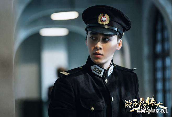 《隐秘而伟大》豆瓣8.2分，却被这几个细节“打