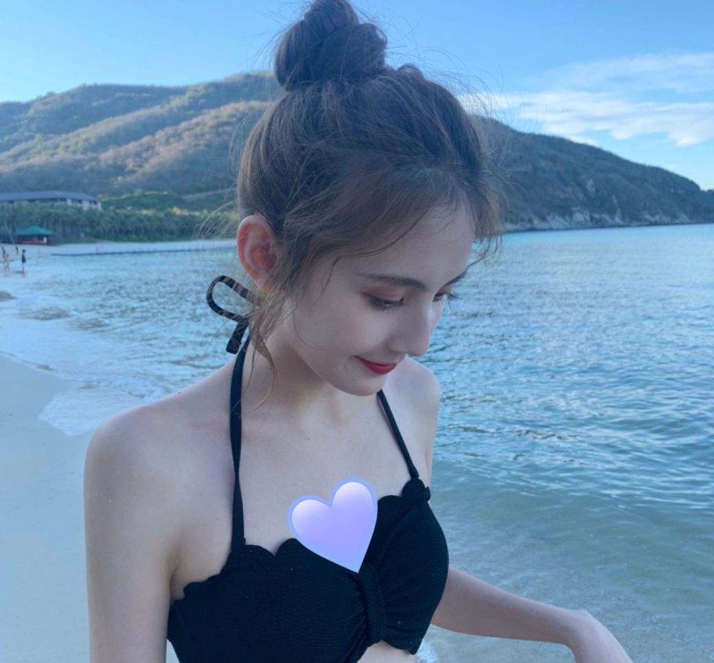 王思聪新女友晒照大秀身材！高颜值被赞状态佳