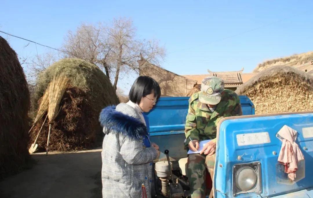 白银市妇联开展脱贫攻坚检视核查入户工作