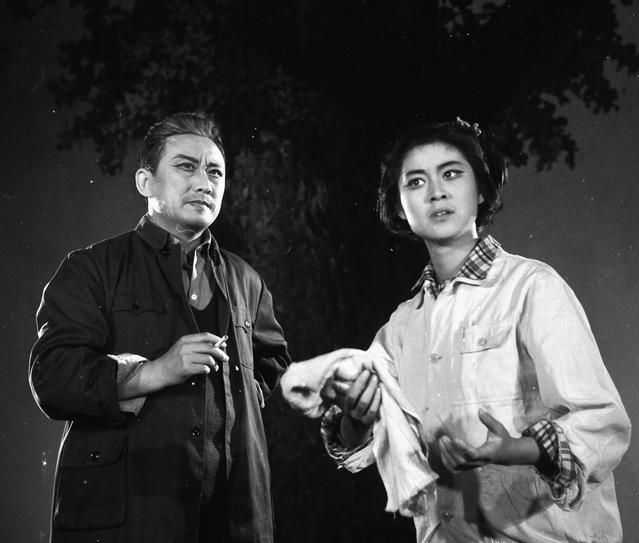 倪萍：一生5个男人，只有郭达和陈凯歌让她刻骨