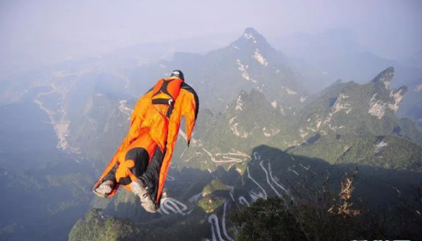 9年3名“翼装侠”折翼天门山，世锦赛季军1430米