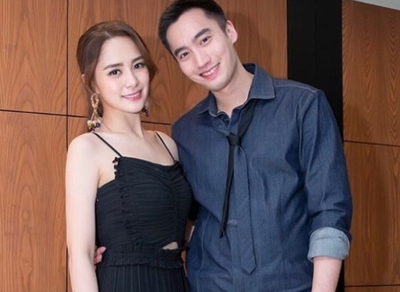 与阿娇离婚后，赖弘国晒照庆生和女友人亲密自