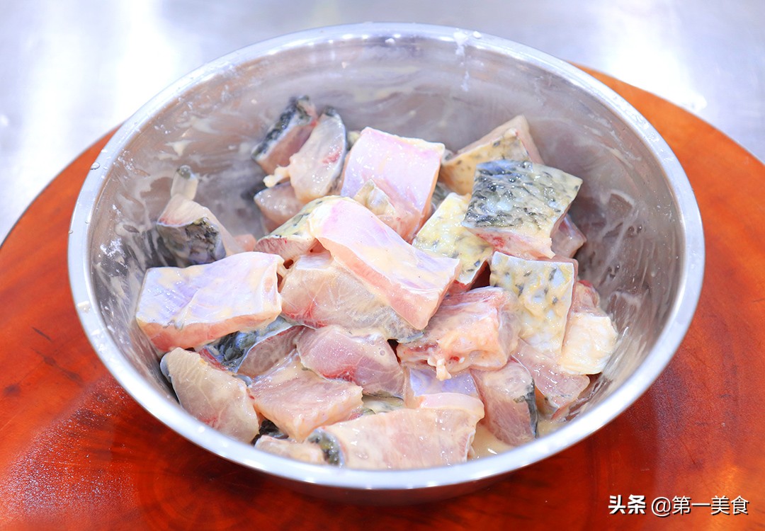 图片[5]-这才是干锅鱼的正确做法 厨师长分享做法 咸香入味 越吃越上瘾-起舞食谱网