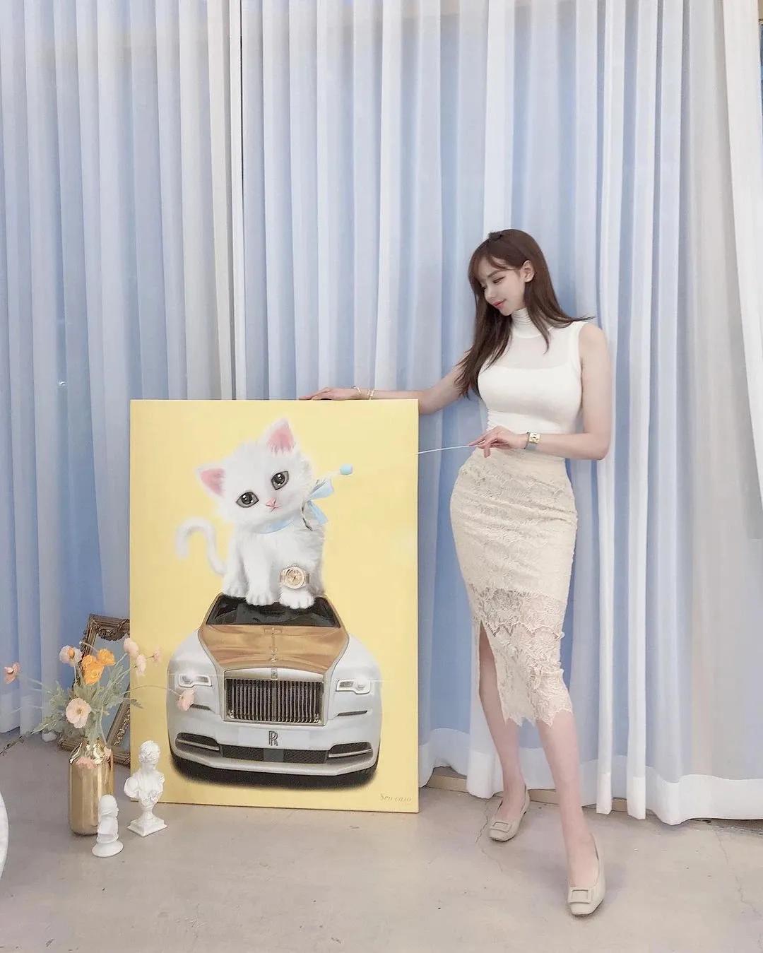 性感大腿美女壁纸 女画家美女图片图片