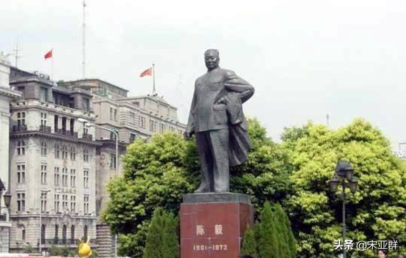 完美错过南昌起义，没有参加长征，陈毅为何成为十大元帅之一？