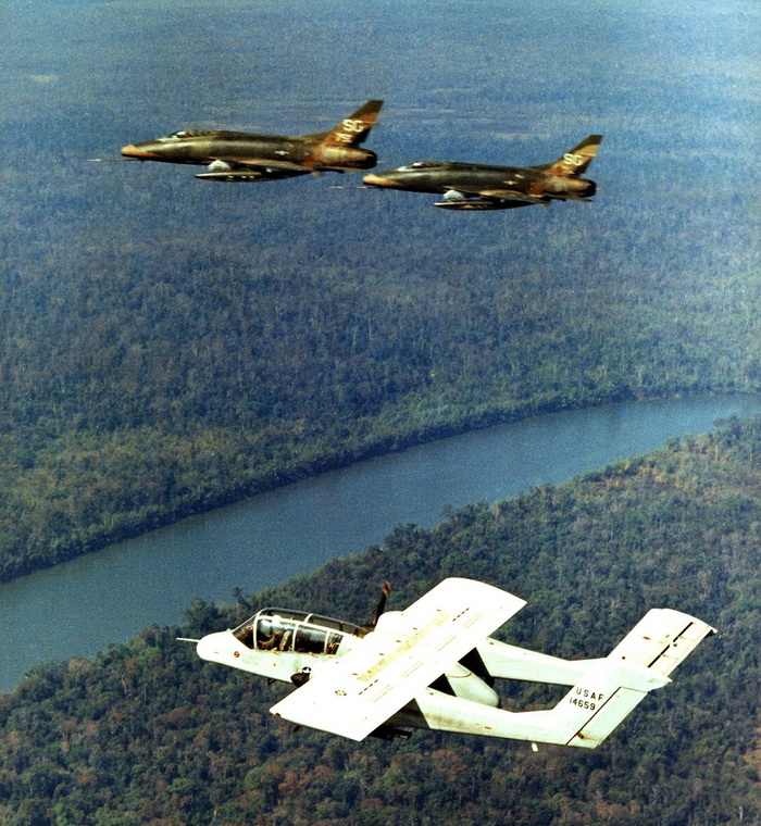 百系经典（一）：痛苦中开创超音速时代的F-100战斗机