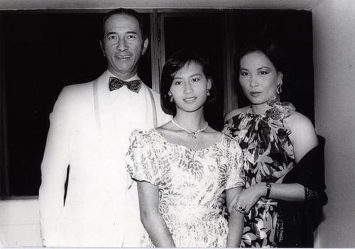 比何超琼大两岁的梁安琪，连剖5胎不坐月子，为