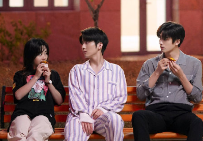 《以家人之名》CP大乱炖，贺子秋的“三无”告白，遭全网嫌弃