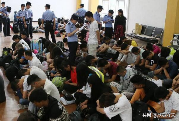 “传销”到底是怎么骗人的,为什么进去的人都走不了?