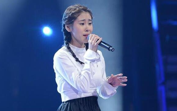 《好声音》18岁单依纯加入李健战队，她会成为第二个邢晗铭吗？