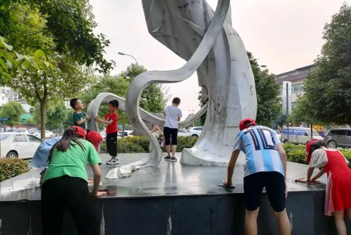 成都市双流区公兴小学开展“红领巾爱劳动”主题活动