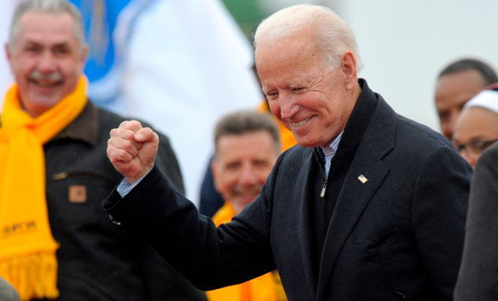 拜登上台第4天，美就給俄下套，普京遭�逼宮�之際，中方發聲了