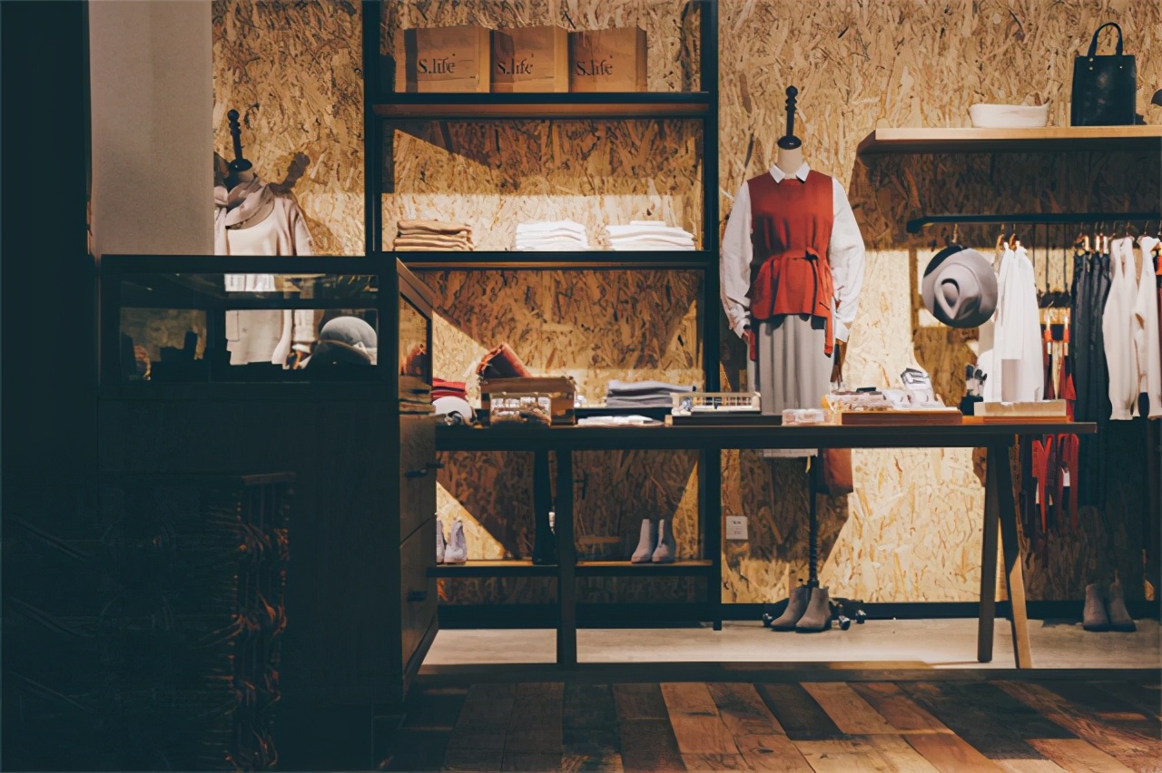 合肥服装集合店装修设计，服装+咖啡，混搭风新型实体店装修