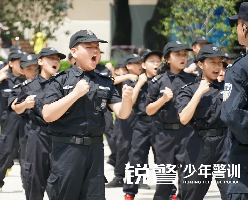 锐警少年警训夏令营：我们在奔跑，创造属于自己的警察梦