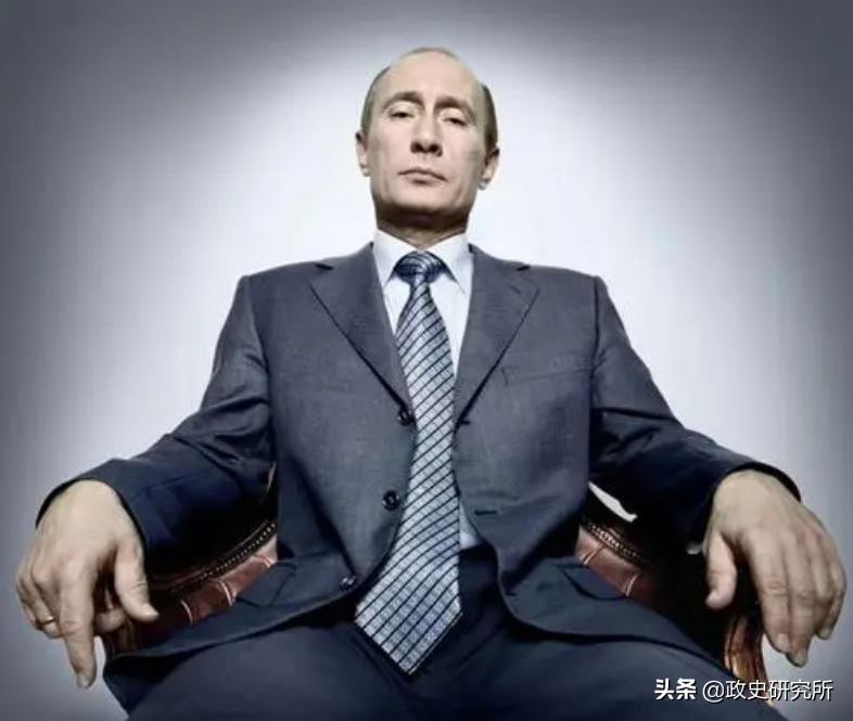 拜登禁止购买俄国债，普京抛尽美元，美俄政治博弈，谁制裁了谁？
