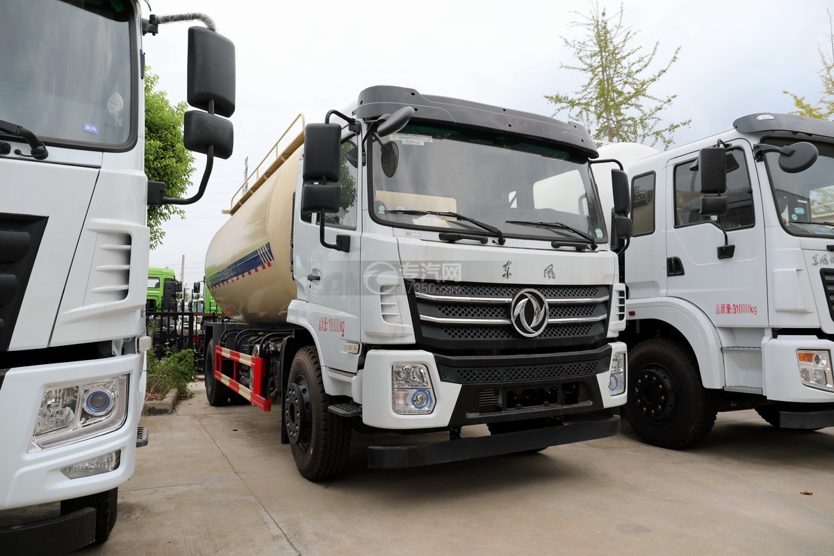 散装水泥专用车——东风单桥国六粉粒物料运输车