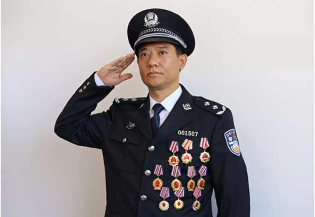 公安部扫黑办主任首次亮相，曾牵头侦破甘肃白银案