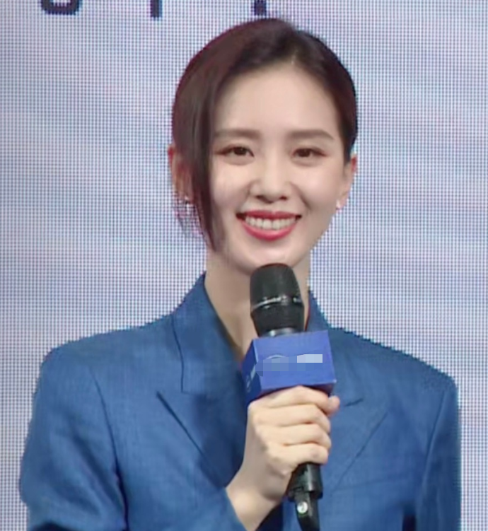 品牌|刘诗诗亮相品牌直播间！没有了四级高光滤镜 这颜值真的绝了