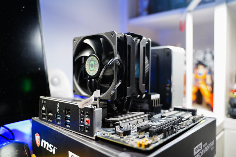 酷冷到爆！i5 10400F小钢炮平台安装实战