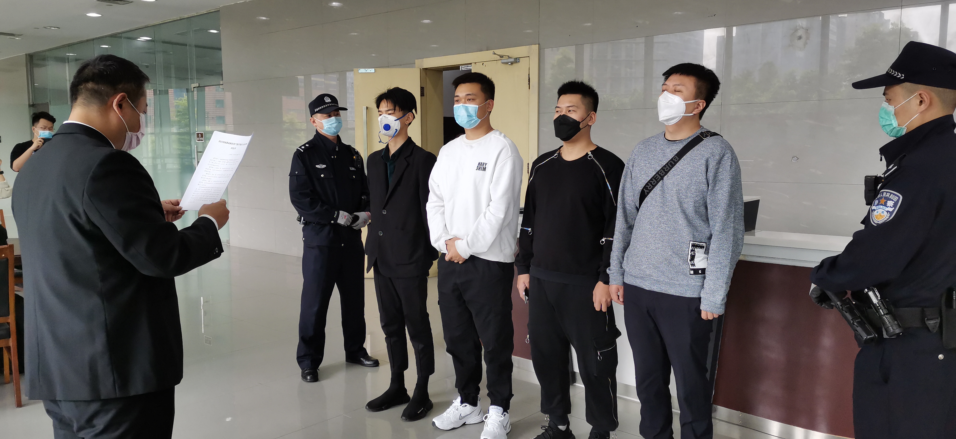 今天一文为你讲清：将老赖纳入法院“失信黑名单”办法与注意事项