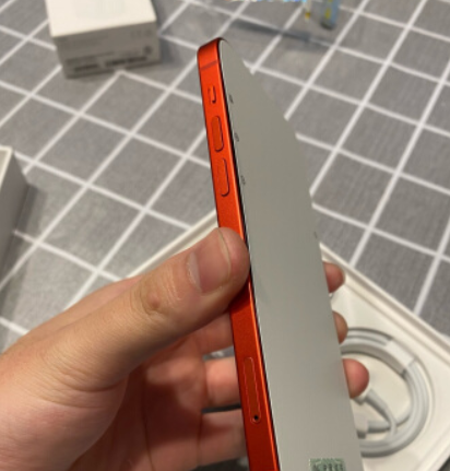 iPhone12新价格确定，128GB降至冰点，网友：幸福来得太突然