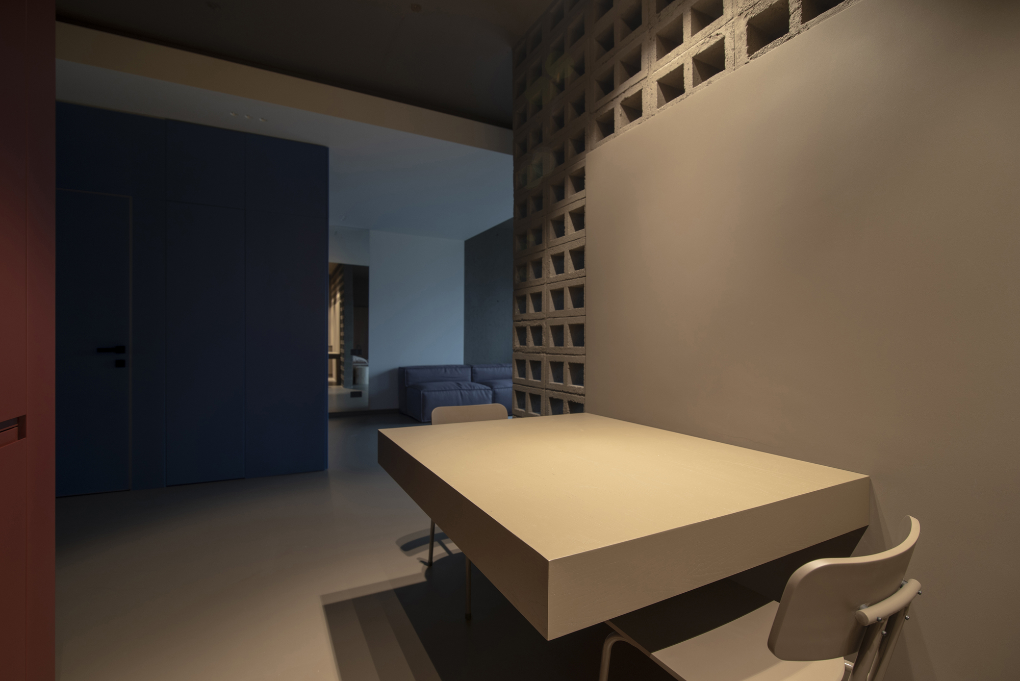 乌克兰58m²公寓，以劳尔色卡7006之名，把家当成生活的舞台