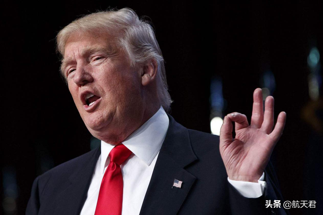 全球在为美国买单！疫情延误，25万亿的债务让美国再次雪上加霜