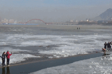 “为什么要喊奥利给？”爆火背后，我看见了成