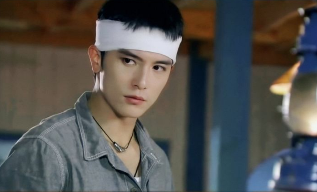 绿过罗志祥，交往7位女神，“又帅又渣”的邱泽