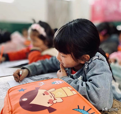 今天，我们来讨论下一片卫生巾的分量