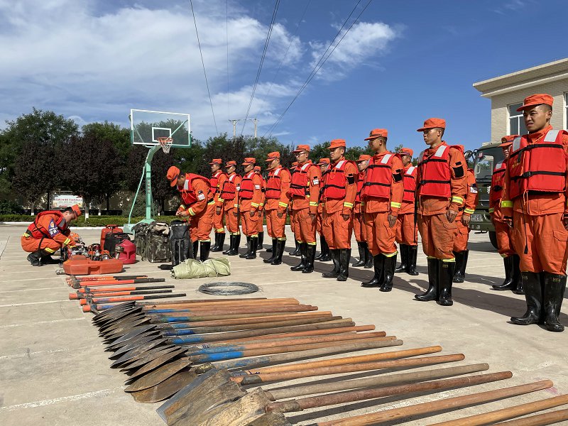 甘肃西峰区森林消防全力做好“七下八上”主汛期防汛准备工作