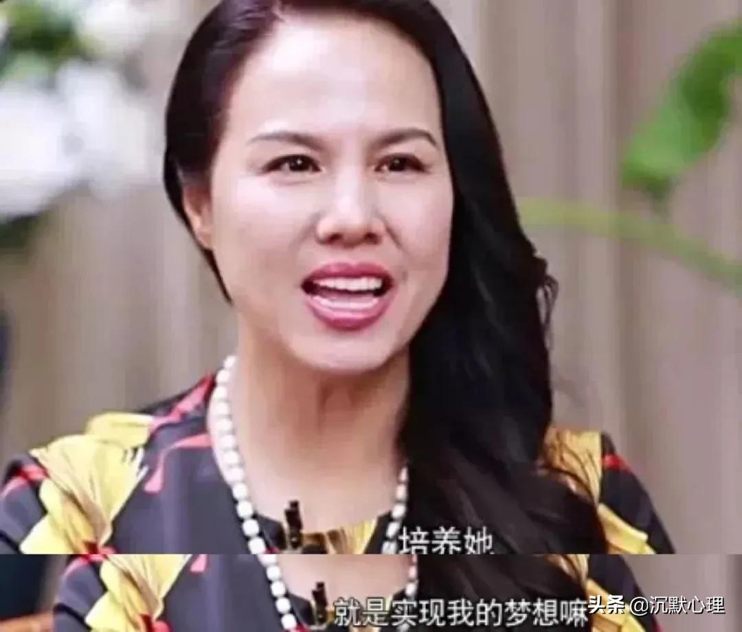 是什么让郑爽一手好牌打得稀烂！