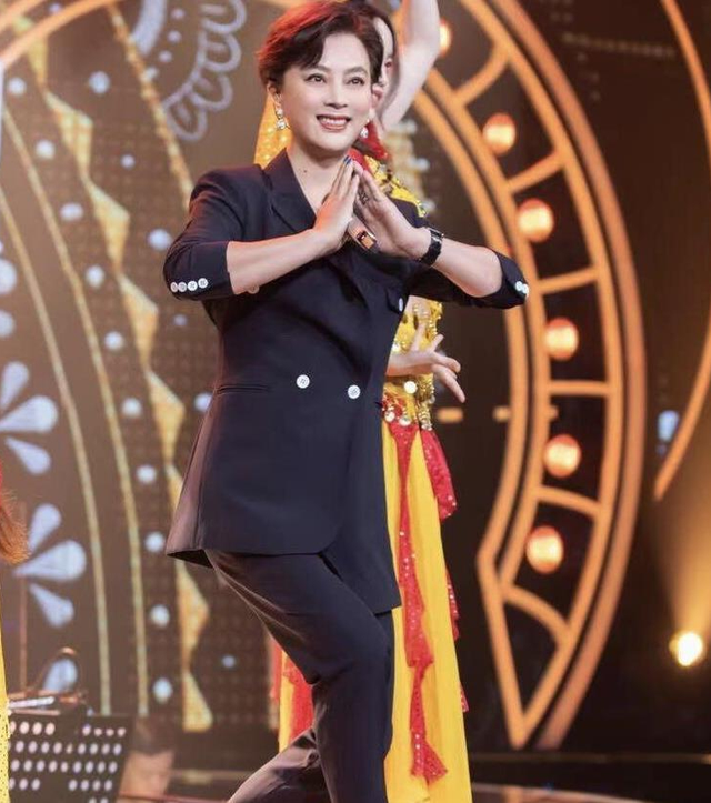 李玲玉的2段婚姻皆“被離婚”，34歲征服猶太富商，力破不合謠言