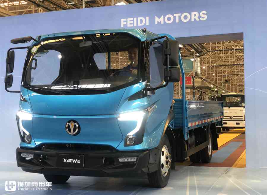 屡遭卡车安全背叛，飞碟W系让最爱卡车的他重拾