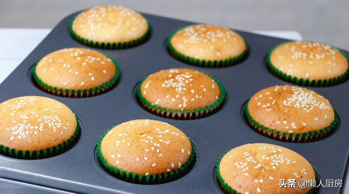 不用加水，不要分离蛋白蛋黄，教你蜂蜜脆皮蛋糕的做法，皮脆里软