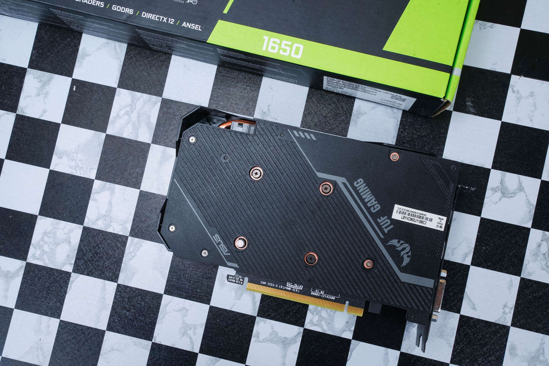 办公电脑也要高颜值，帮闺蜜组装电脑，我自己却爱了