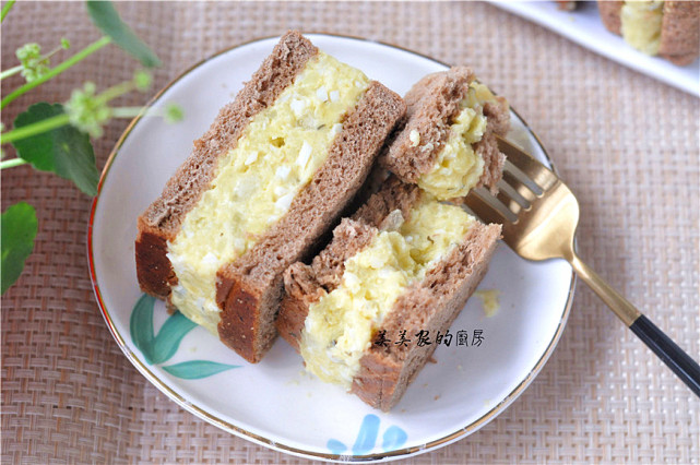 入夏瞌睡多，早餐就愛雞蛋夾！ 5分鐘搞定，低脂高能量，太香了