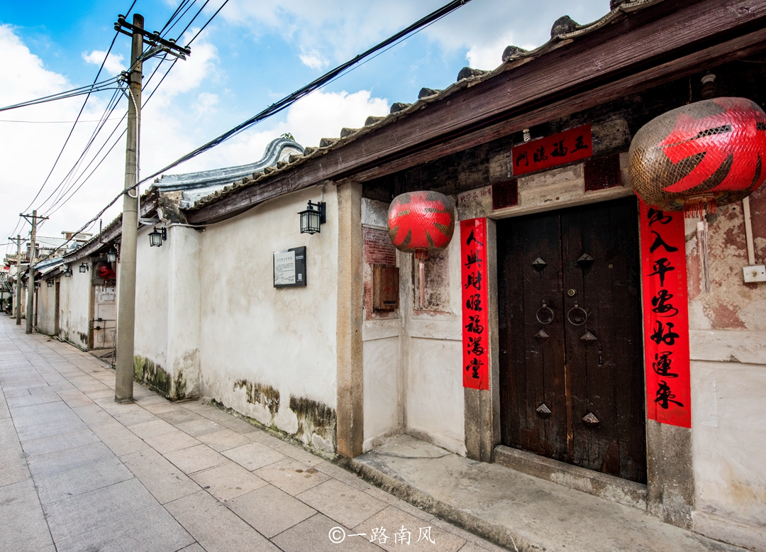 Among the ten alleys of Paifang Street in Chaozhou, five of them were once called "the rich man's alley", many tourists have not walked through
