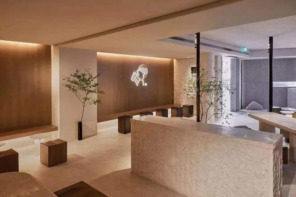 茶颜悦色 喜茶 奈雪：如何快速成为网红品牌“顶流”？