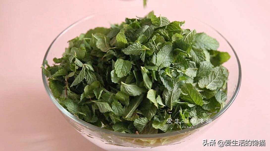 在家自制驱蚊膏，成本不到3元钱，消肿止痒，清凉消暑，夏季必备