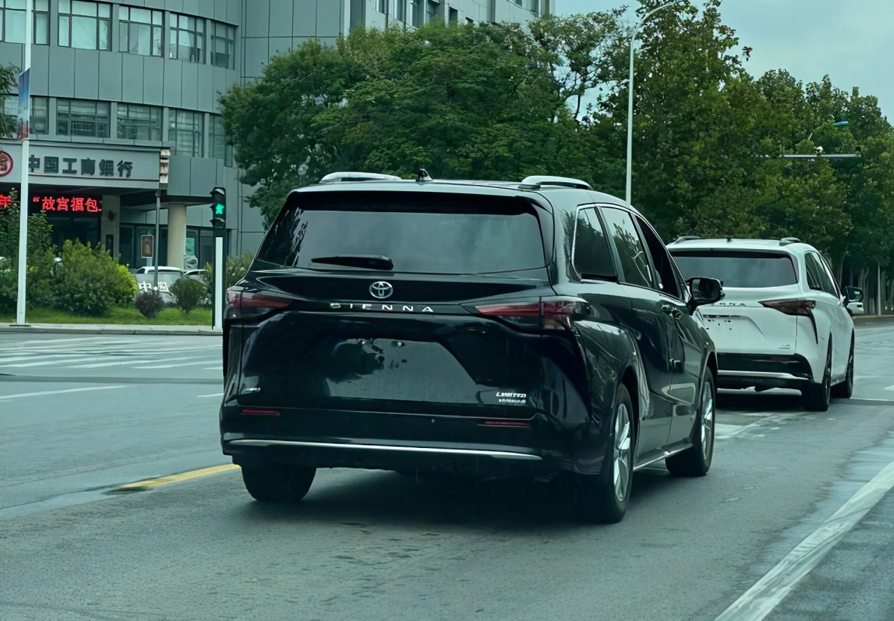 四大MPV齐聚成都车展：韩版GL8将预售，比亚迪“夏”或亮相？