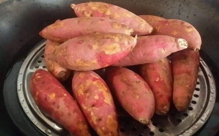 蒸紅薯，做好3個步驟，紅薯蒸好後更香甜，比直接上鍋蒸好吃幾倍