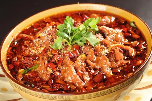 杨国福麻辣烫火速道歉，消费者：看过曝光视频再也不上你家吃了