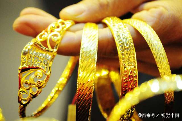 为何实体金店生意明明不好，满大街反倒愈开愈多？金店挣钱吗？