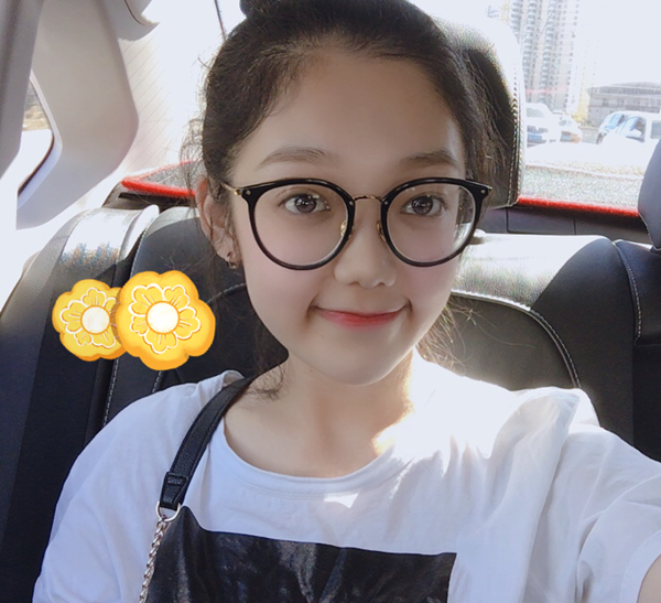 谢安然素颜，姜贞羽素颜，希林娜依素颜，看到王艺瑾：心动