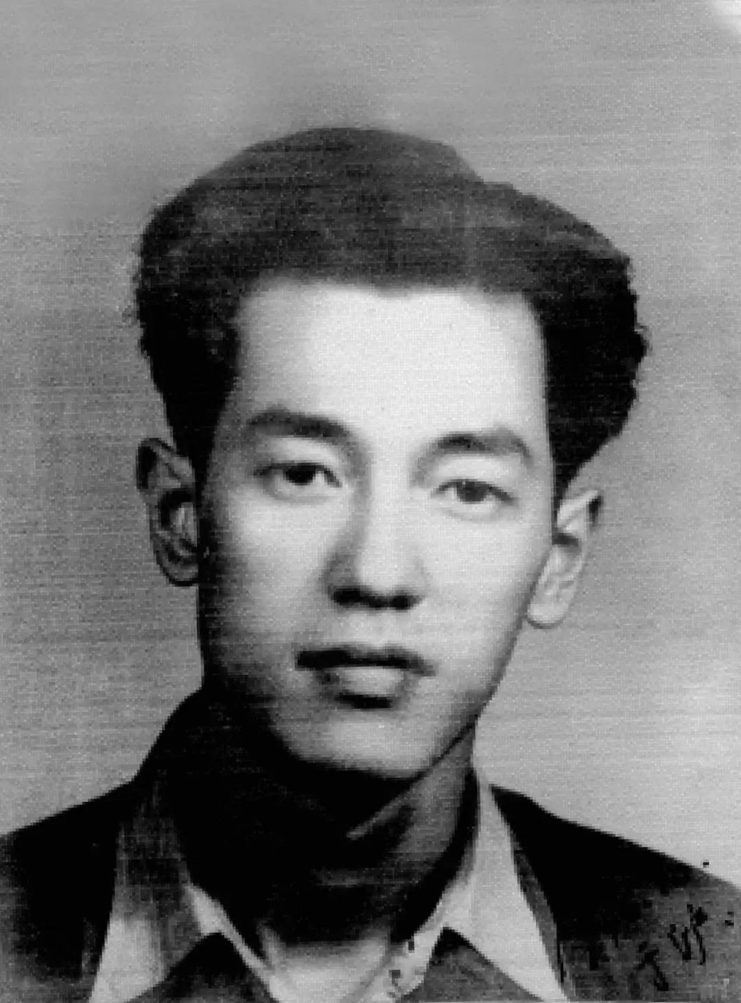 一男子被密召进京，此后隐姓埋名30年，却做了一件惊天动地的大事