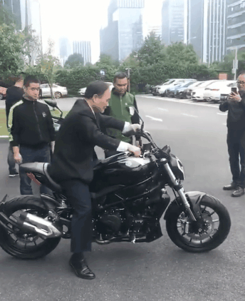 車企紛紛入局摩托車領域，兩輪的春天要來了嗎？